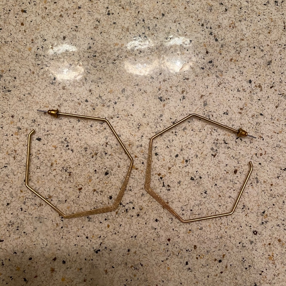 Geometric Hoop Earrings.